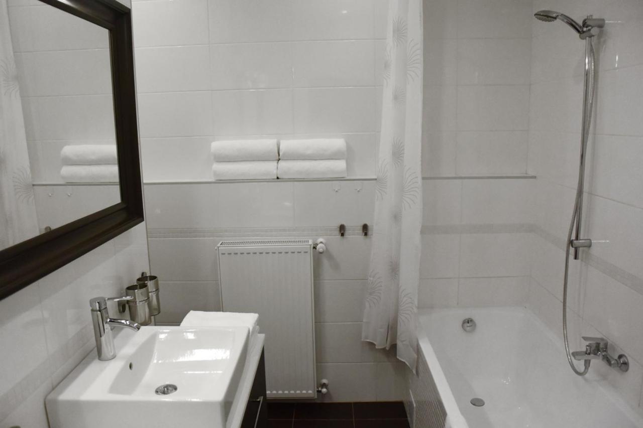 Apartman Dc2 Apartment เดชชิน ภายนอก รูปภาพ