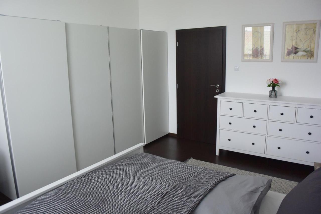 Apartman Dc2 Apartment เดชชิน ภายนอก รูปภาพ